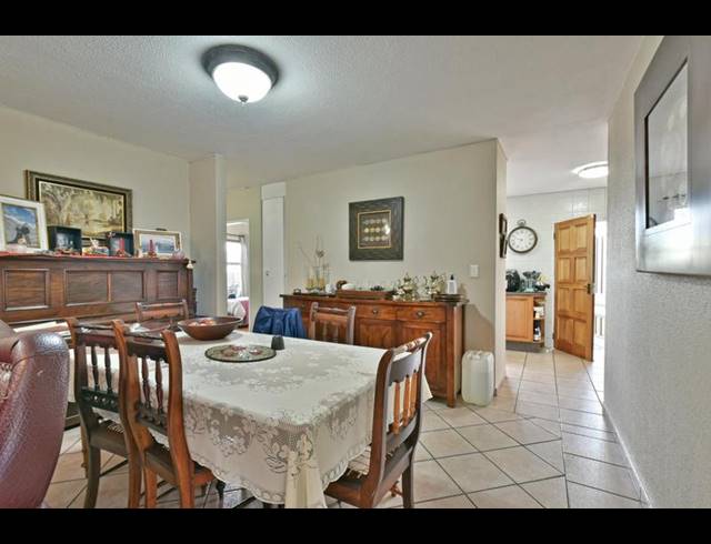 3 BEDROOM HOUSE FOR SALE IN STRUBENSVALLEI